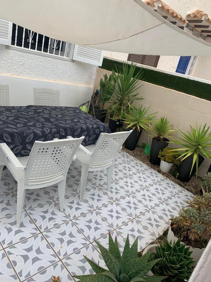 Вилла Casa De La Playa Торевьиа Экстерьер фото
